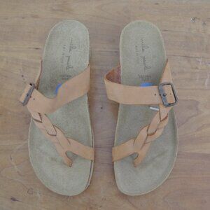 Mila Paoli Italian Made Slight Wedge Leather Sandals Size 7.5